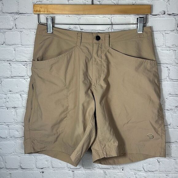 Mountain Hardwear Womens Nylon Active Shorts Tan Khaki size 6 - Picture 1 of 7
